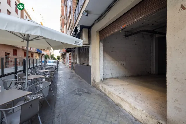 Local comercial de 150 m2 entre Camino de Ronda y Alhamar – doble acceso — 2