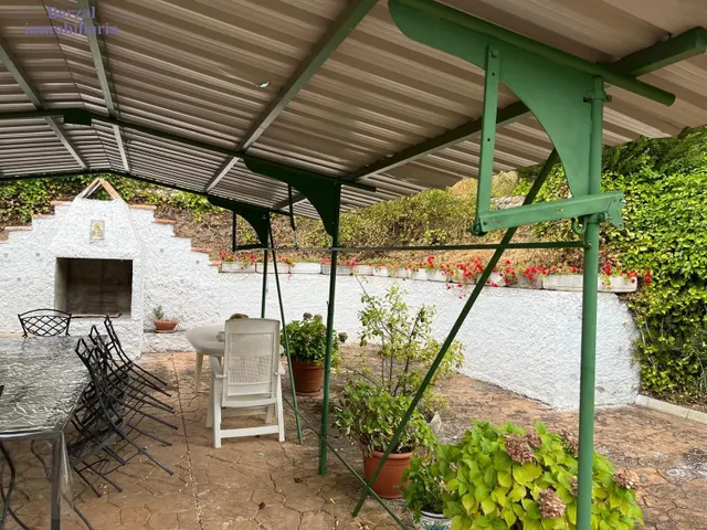 Casa en parcela de casi cuatro mil metros, con piscina, jardin, maravillosas vistas. — 46