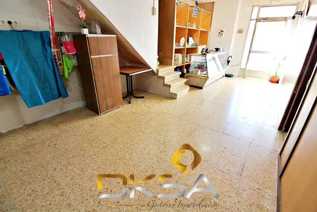 UNA CASA CON HISTORIA Y UN SINFÍN DE POSIBILIDADES EN BURRIA - foto 2