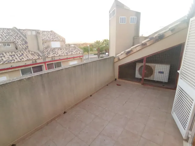 ¡ALQUILER EXCLUSIVO! CASA DÚPLEX EN ZONA RESIDENCIAL EN LA PLAYA DE MALVARROSA DE CORINTO, SAGUNTO! — 40