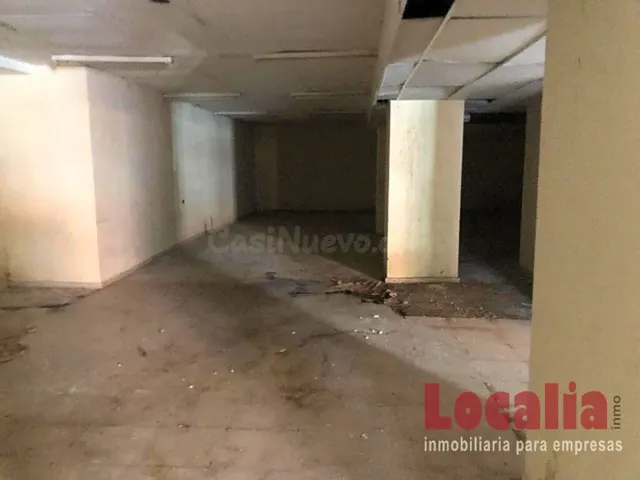 Amplio local comercial en Torrelavega, Cantabria. — 6