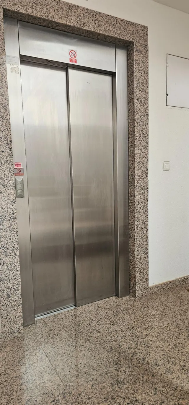 APARTAMENTO DÚPLEX CON 2 TERRAZAS — 16