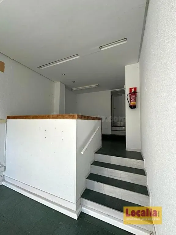 Local comercial en plaza mayor, Torrelavega - foto 3