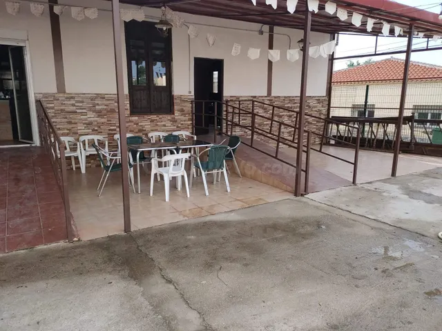 LOCAL EN VALDELACASA DEL TAJO - foto 4