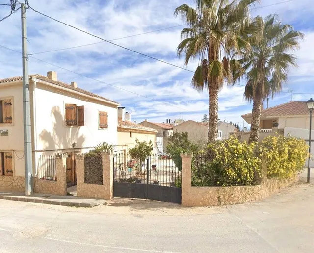 OPORTUNIDAD COMPRA DE CASA EN LA ENCARNACION DE CARAVACA DE  - foto 3