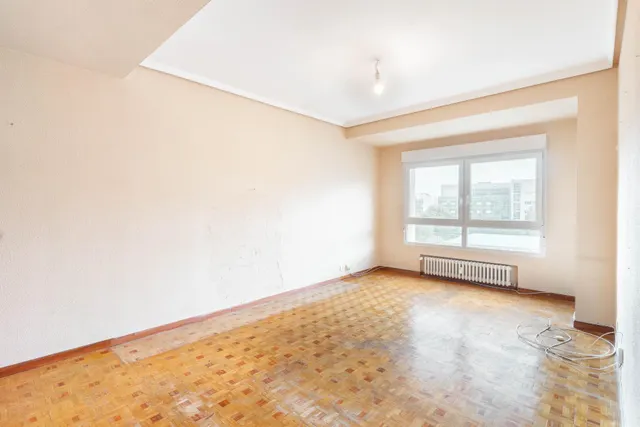 Piso en Hermanos Menendez Pidal — 14