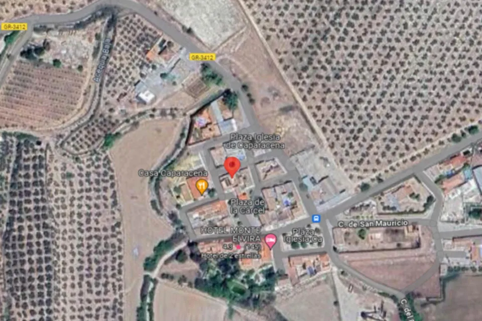 Terreno urbano en venta - Caparacena