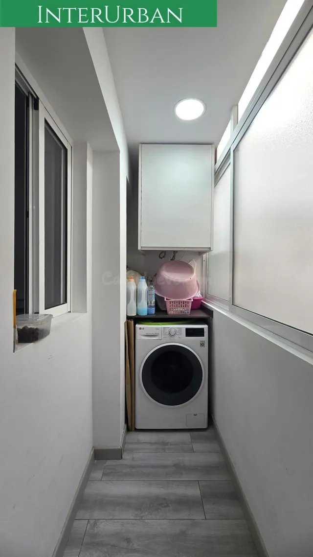 Amplio piso reformado de 4 habitaciones y muchísima luz en L - foto 4