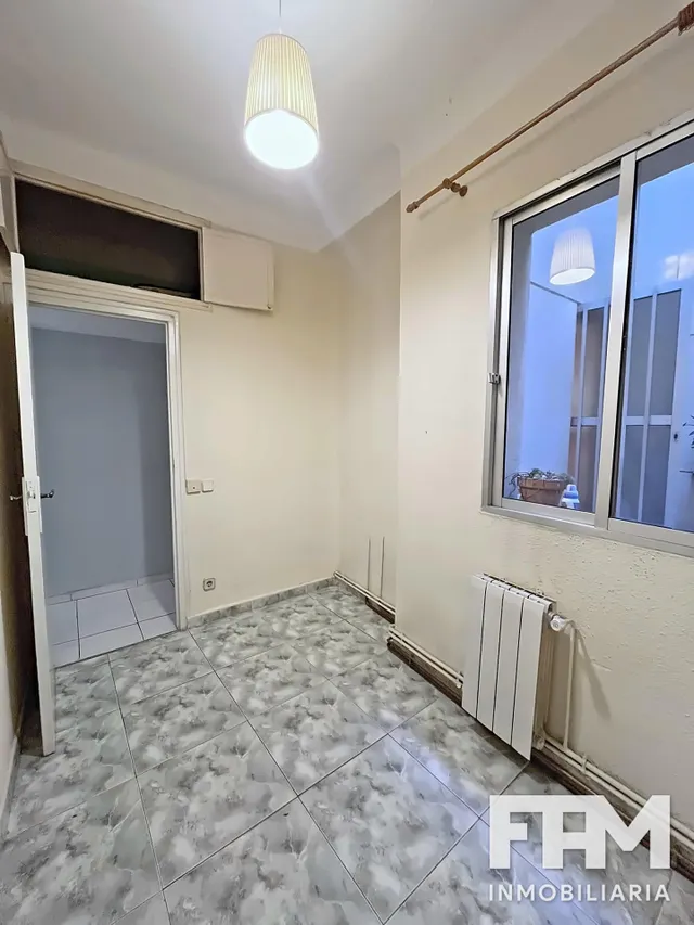 Piso Interior en Venta cerca de Calle Pablo Iglesias — 17