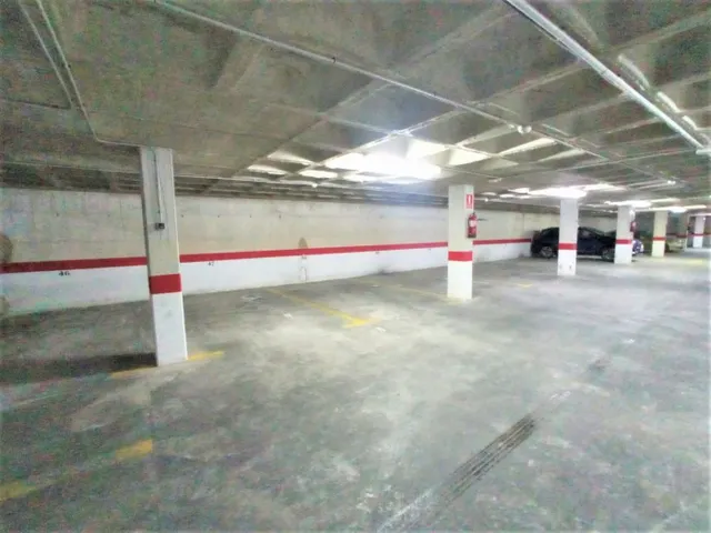 PLAZA DE PARKING SANTA POLA — 4