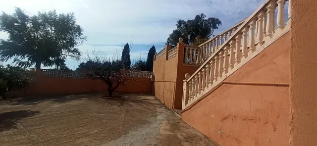 CHALET INDEPENDIENTE CON PARCELA URBANA. IDEAL INVERSORES. — 37