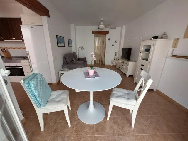 Piso de 2 dormitorios, garaje y solarium de Villaricos - foto 5