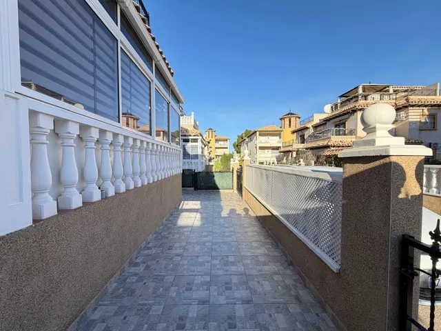 REFORMADO ADOSADO EN ORIHUELA COSTA LAS FILIPINAS CON GARAJE - foto 5