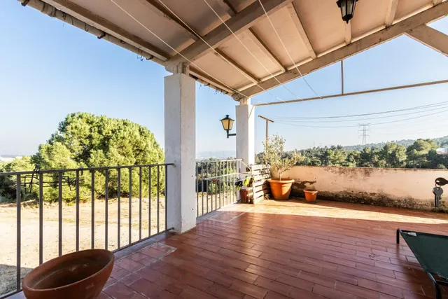 ENCANTADORA VIVIENDA EN FINCA RUSTICA EN SENTMENAT - foto 2
