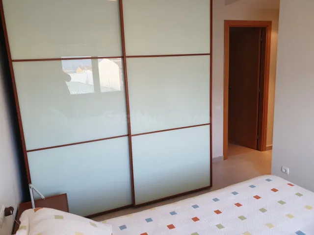 ALQUILER APARTAMENTO AMUEBLADO EN EL CENTRO DE ROSES - foto 4