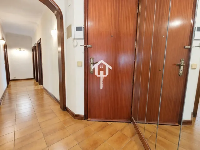 1ª PLANTA DE 102 M2 CON PATIO EN PLENO CENTRO DE ALICANTE: E - foto 2