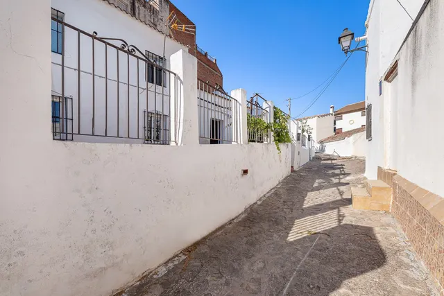 Adosado 4 habitaciones 28m² en venta - Centro — 18