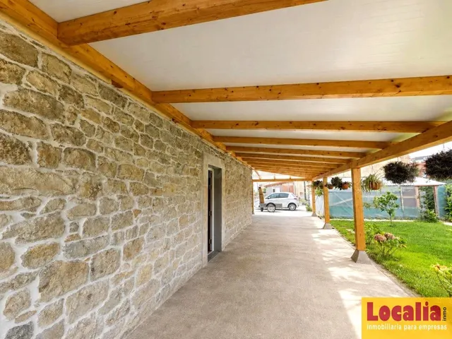 Casa familiar reformada con jardín en Miengo — 13