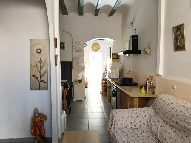 Se vende encantadora casa semi reformada en el corazón de Aspe — 8