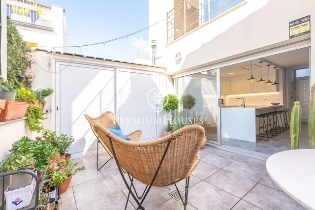 Casa con terraza en Les Casernes - foto 4