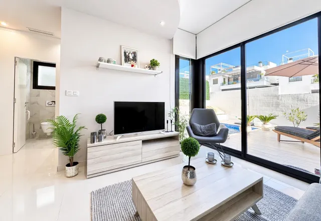 Adosado contemporáneo  PAU-26 con piscina privada y solárium — 11