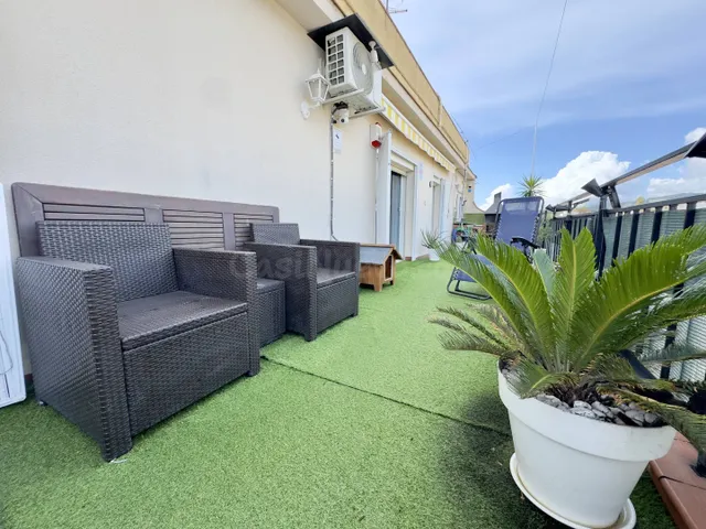 SOBRE ÁTICO CON GRAN TERRAZA EN PINEDA DE MAR - foto 4