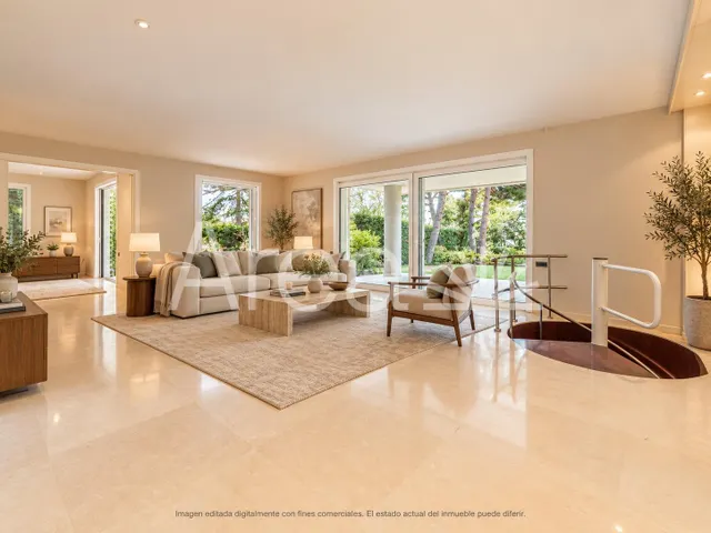 Espectacular villa con vistas al mar en Rocaferrera — 16