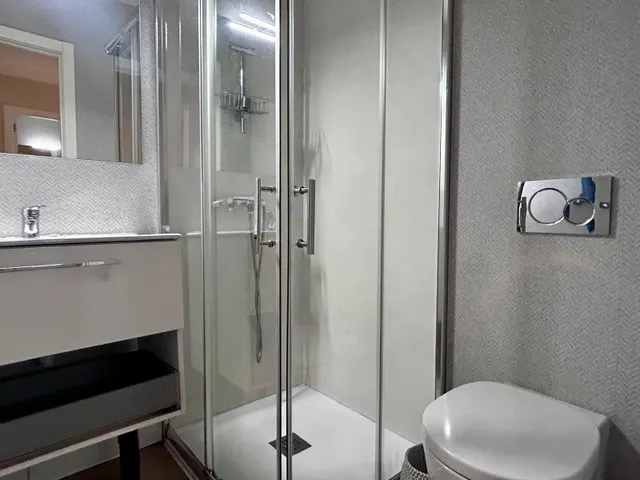 Piso en Venta en Adelfas — 19