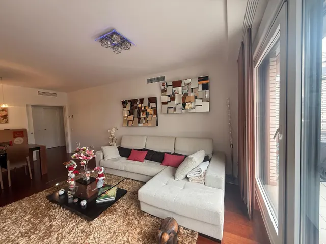 Vivienda en venta, situada en una de las zonas más exclusivas de Pozuelo de Alarcón, concretamente en Prado de Somosaguas. — 7