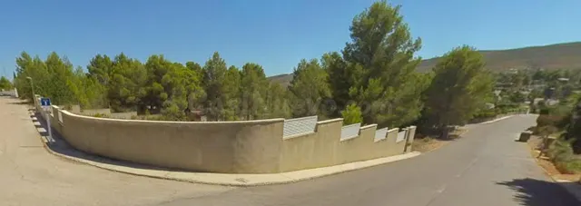 Oportunidad Única: Solar en Altury, Turis con Vistas a la Mo