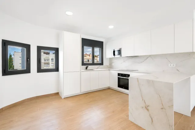 ¡Descubre esta fantastica vivienda en Empuriabrava! — 2