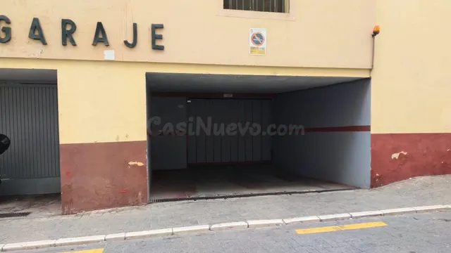 plazas de aparcamiento — 3