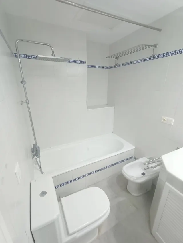 Amplio Duplex en el Barrio Santa María — 26