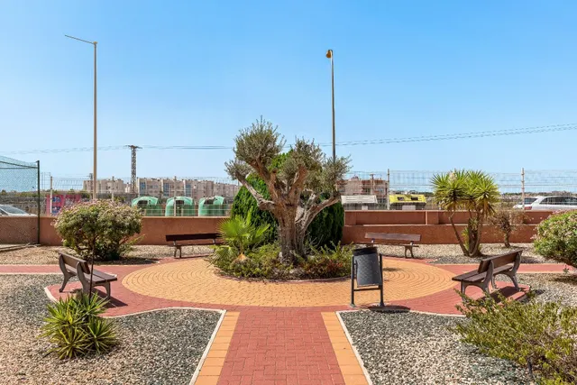 Apartamento de 2 dormitorios 2 baños en playa flamenca (orihuela costa) — 33