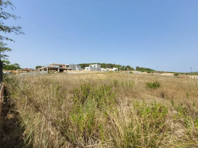 Terreno edificable con proyecto y permiso de obra vigente en Sant Esteve Sesrovires — 19