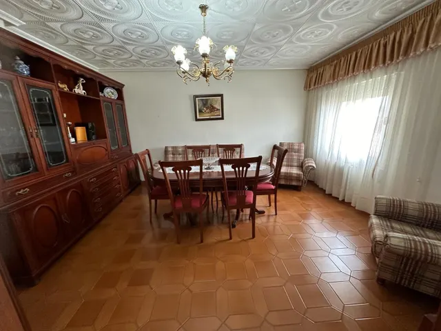 Magnifica casa  con terreno en el casco urbano — 6