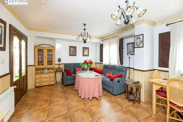 VIVIENDA PAREADA EN MONTELUZ — 24