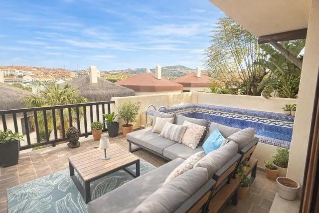 Casa Chalet indepiendente. vistas al mar en Miraflores Golf–