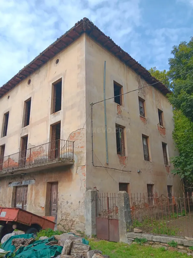 Venta de Casa con Terreno en Valle de Mena — 4