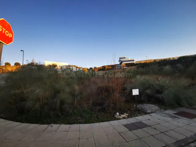 SOLAR URBANO EN ALTOS DE LA ZUBIA - foto 2