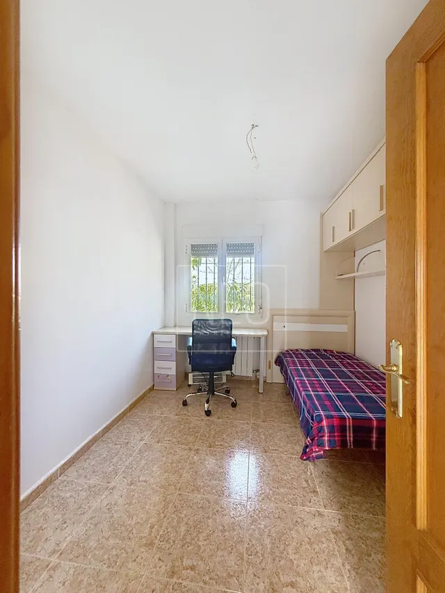 UNIFAMILIAR PAREADO EN CALLE ALFAGUARA, ALFACAR, GRANADA — 23