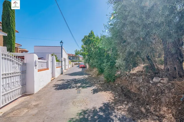 CASA EN OGIJARES — 2