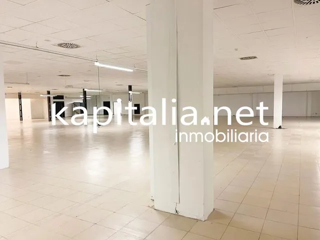 Local comercial en alquiler en Ontinyent — 3