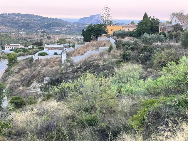 Oportunidad única en Benissa: 3 parcelas con espectaculares vistas al mar y a la montaña — 6