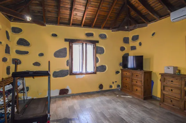¡Finca rústica con chalet y piscina privada en Santa Lucia! — 35