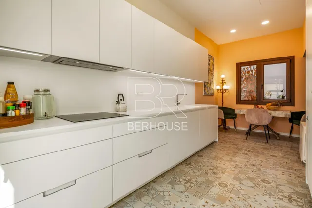 Piso con jardín privado en finca catalogada - Teià centro — 10