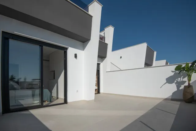 Adosados de obra nueva en santiago de la ribera — 28