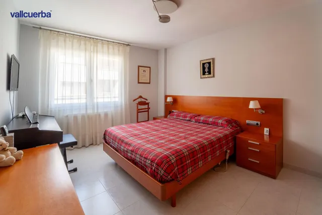 Gran piso y parking en Reus (països catalans) — 27