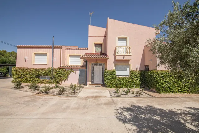 ¡ESPECTACULAR CHALET EN PEÑA DE LAS AGUILAS, ZONA HÍPICA ELC - foto 3