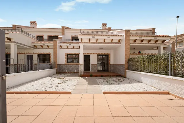 OPORTUNIDAD CASA CON SOLÁRIUM Y PISCINA EN UN ENTORNO ÚNICO DE SAN MIGUE DE SALINAS — 4